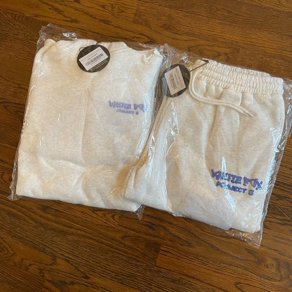 White Fox set
